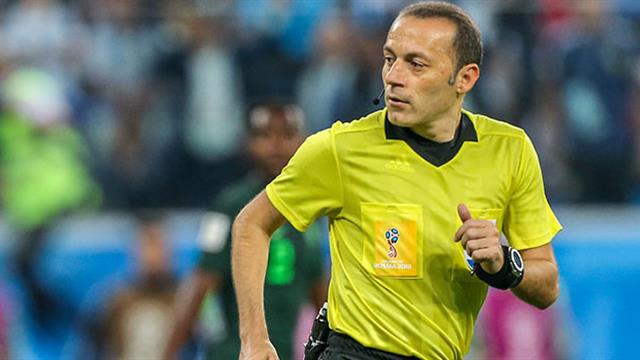 Cüneyt Çakır yarı finalde Cüneyt Çakır yarı finalde