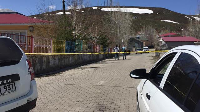 BingÃ¶lâÃ¼n KarlÄ±ova ilÃ§esinde cinnet getiren ÅahÄ±s eÅi ve 3 Ã§ocuÄunu vurdu. ile ilgili gÃ¶rsel sonucu