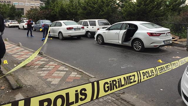 BaÄcÄ±lar'da banka Åubesi Ã¶nÃ¼nde bir milyon lirasÄ±nÄ±  gasbetmeye Ã§alÄ±Åan silahlÄ± ÅahÄ±slara karÅÄ±lÄ±k veren iÅ adamÄ±, Ã§Ä±kan Ã§atÄ±Åmada  yaralandÄ±. ile ilgili gÃ¶rsel sonucu